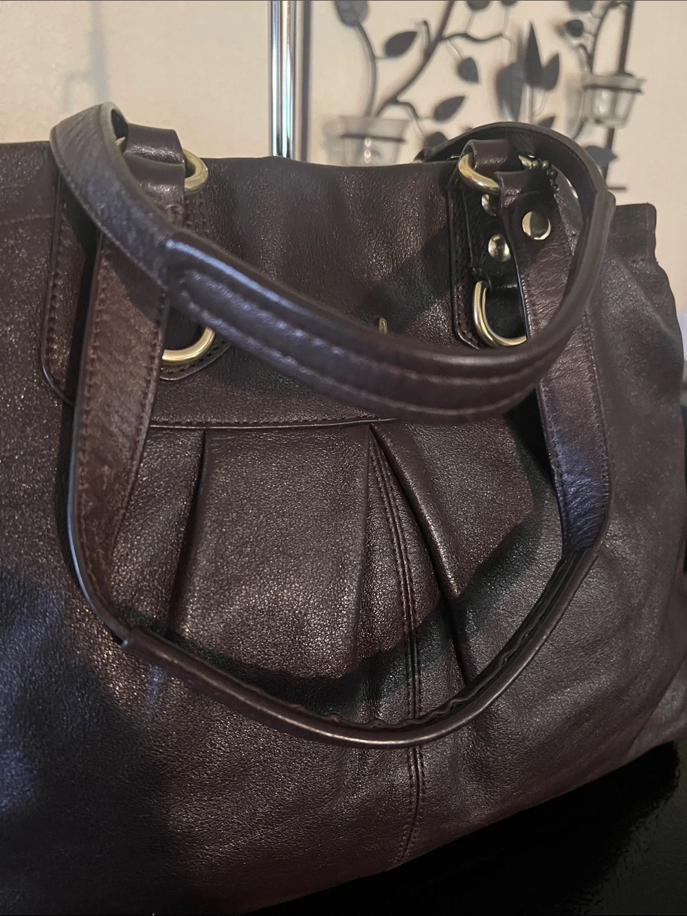 Coach Brown Leather Shoulder Bag with Gold Hardware - Picture 6 of 10